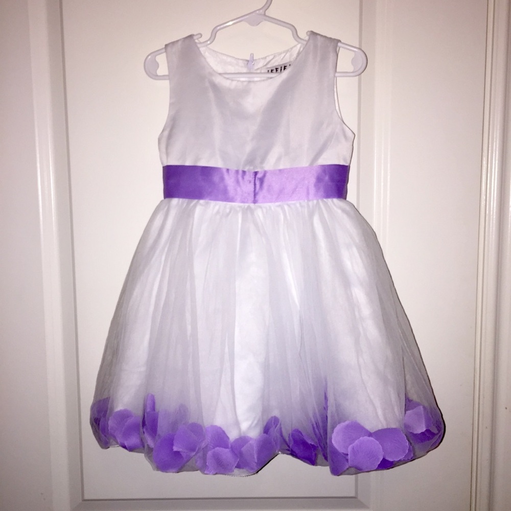 💚Flower Girl Dress in Lavender